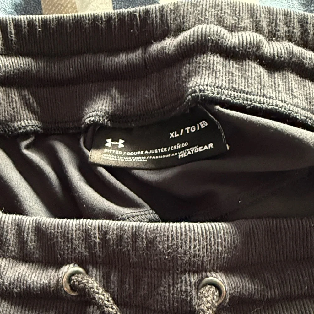 Under Armour fitted heat gear pants size XL only - Picture 8 of 9